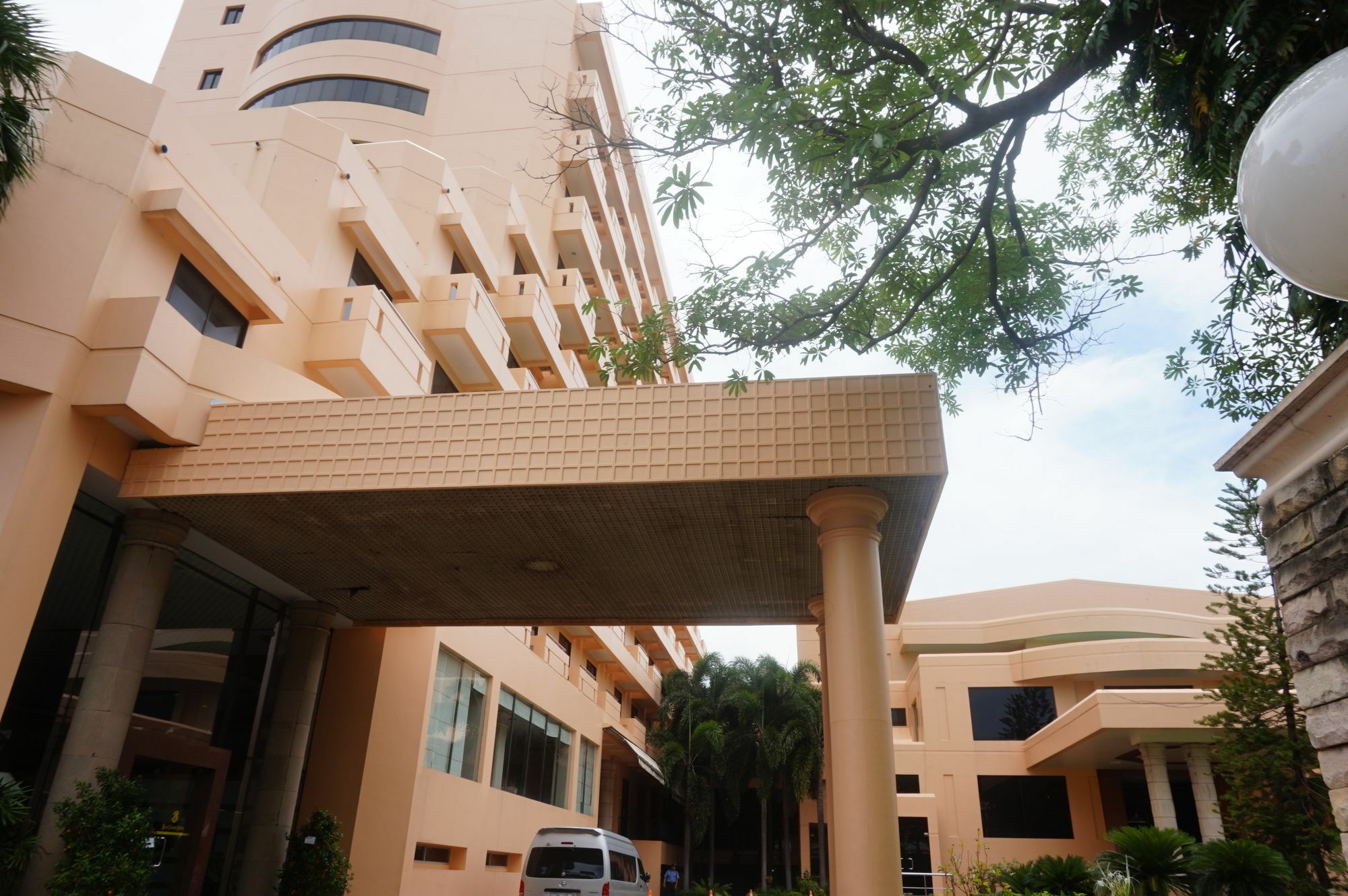 Ban Chiang Hotel Udon Thani Esterno foto