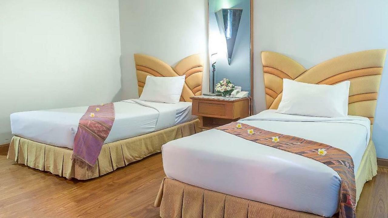 Ban Chiang Hotel Udon Thani Esterno foto